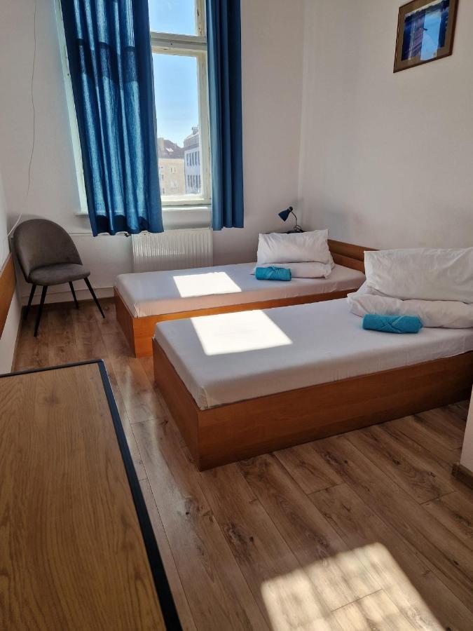 Galeona - Hotel Turystyczny Эльблонг Экстерьер фото