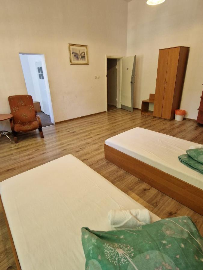 Galeona - Hotel Turystyczny Эльблонг Экстерьер фото